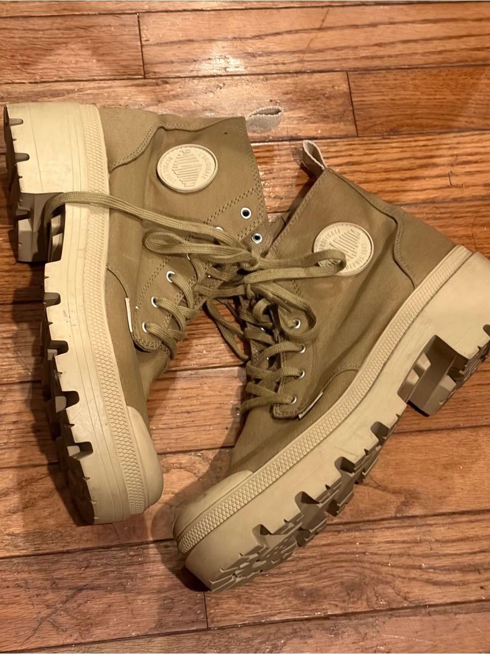 Palladium Women'sTan Lace-Up Platform Boots size 10